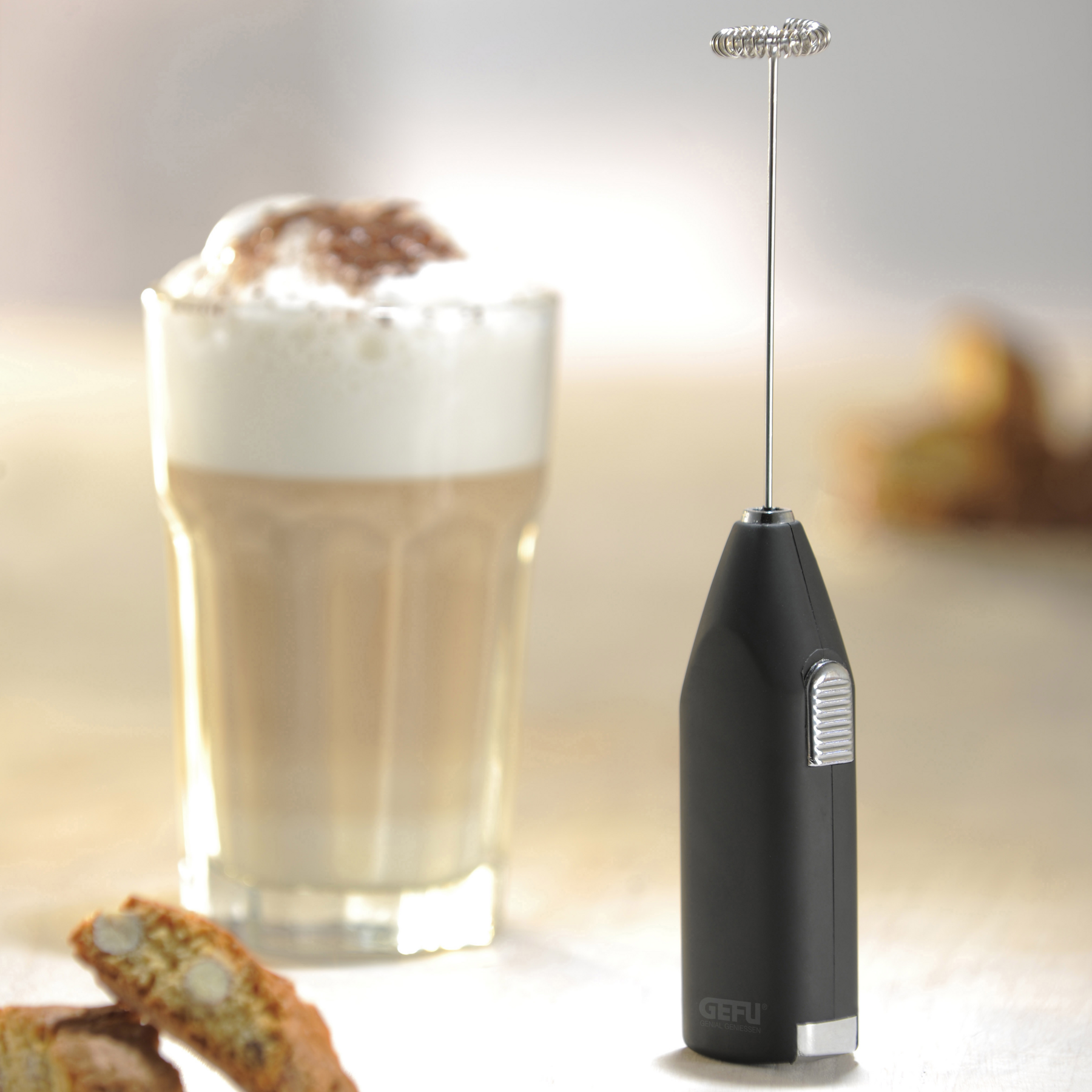 kusmi-tea-frusta-per-latte-fino-gefu-schiumalatte-a-batterie image 2